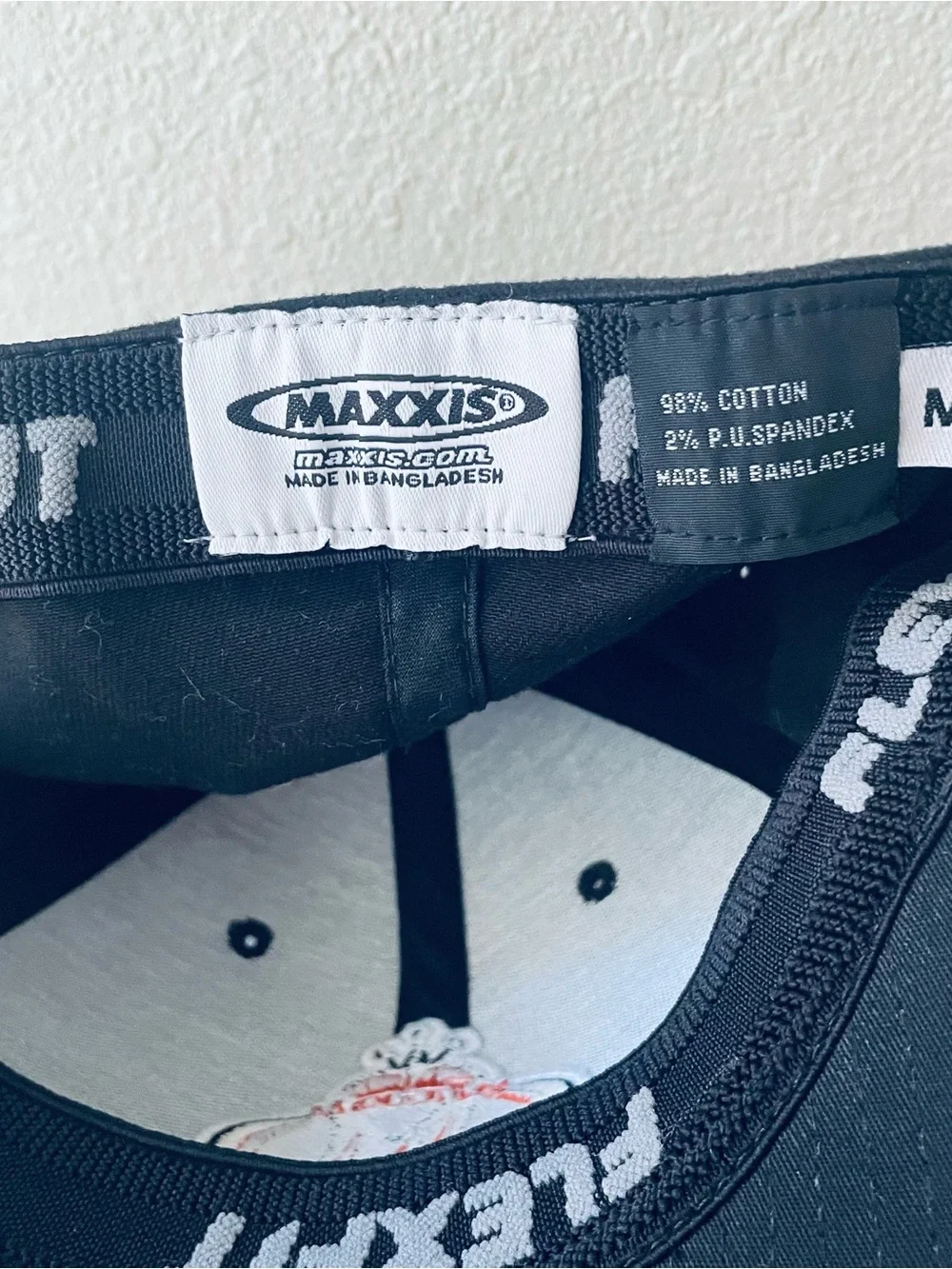 Maxxis black flex
